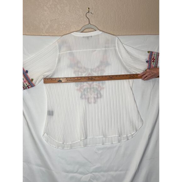 Calessa top size 1X white/multi pleats embroidery bell sleeve boho fairy angel - Picture 3 of 10